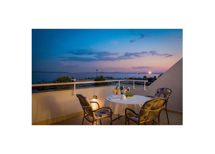 3 Bedroom Beautiful In Spalato