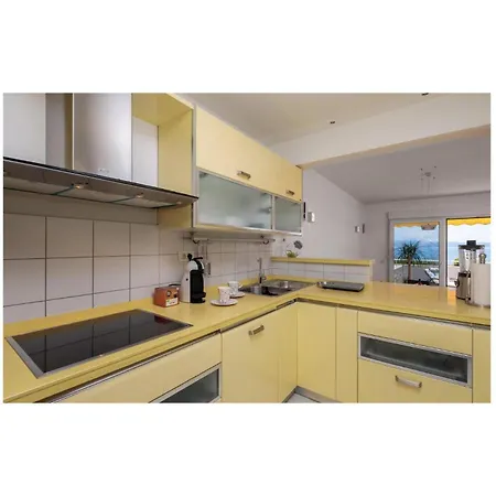 3 Bedroom Beautiful In Apartamento *
